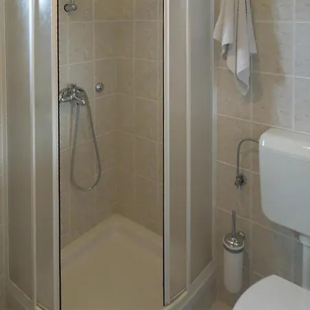 Apartman 1 Bedroom Lovely In Martinscica (Cres)
